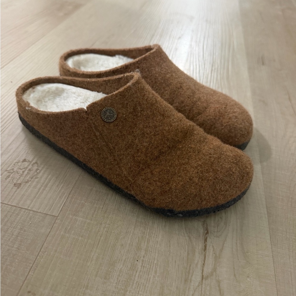 Birkenstock Tan Women's Flats